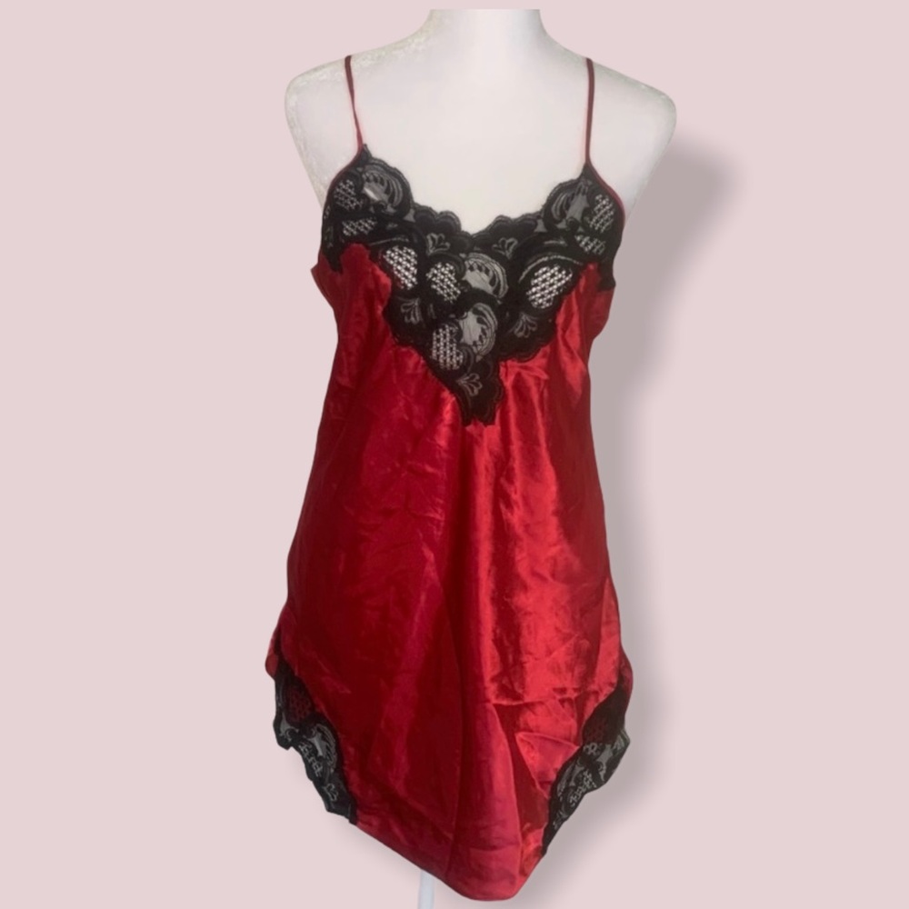 Vintage VS Satin Dark Fuchsia Chemise sz s